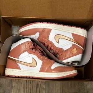 Nike Air Jordan 1 Mid SE 'Red Stardust'